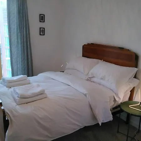 City Centre Apartment, 2Min From Train Station Διαμέρισμα